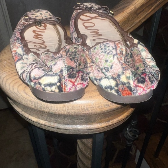 Sam Edelman velveteen ballet slippers very good condition size 7 1/2 multicolor - Picture 8 of 15